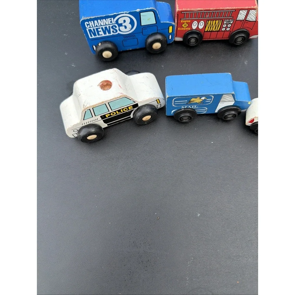 15 Lakeshore Around The Town Vehicles Wooden Cars Trucks  Mail  Police Fire Vtg